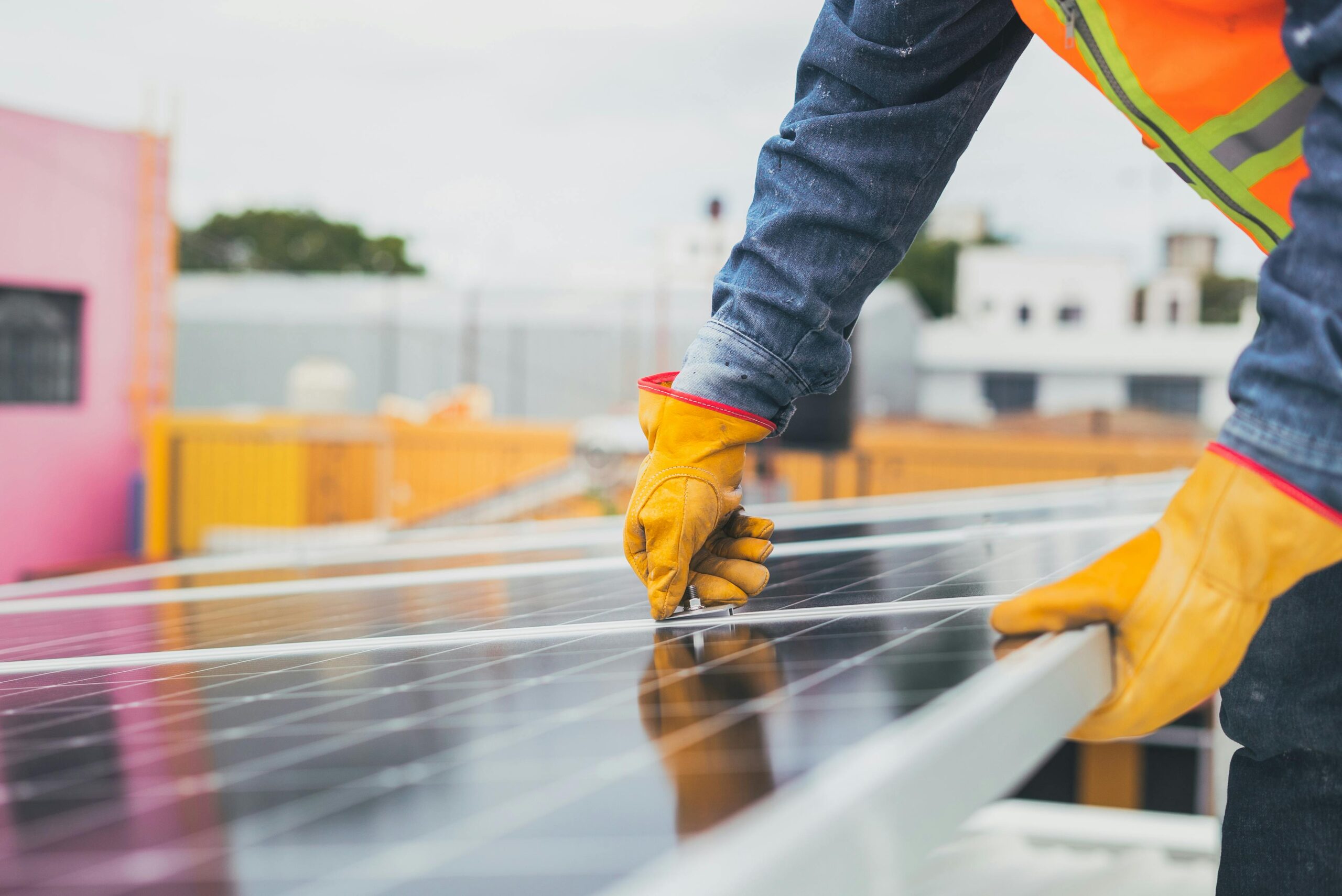 Choosing the Right Solar Companies in Ernakulam for Reliable..