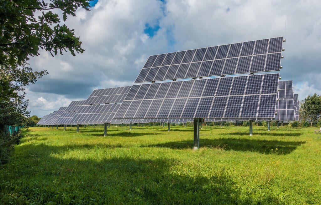 Large-scale solar panel installation supporting clean energy adoption by top solar companies in Kerala for a sustainable green future.